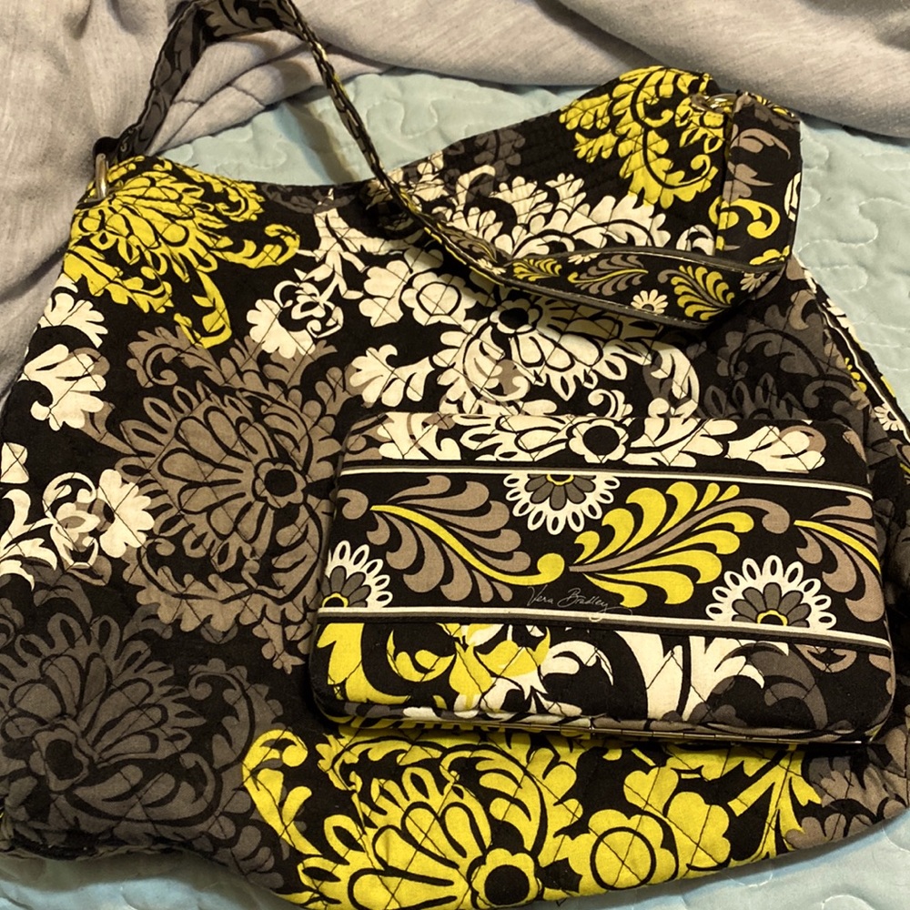 Vera Bradley purse and matching wallet.